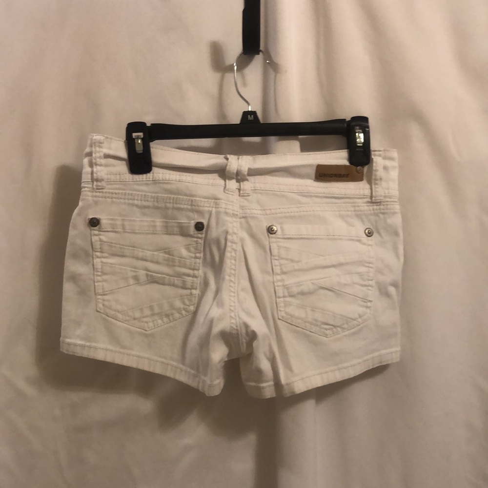Shorts - Picture 2 of 2